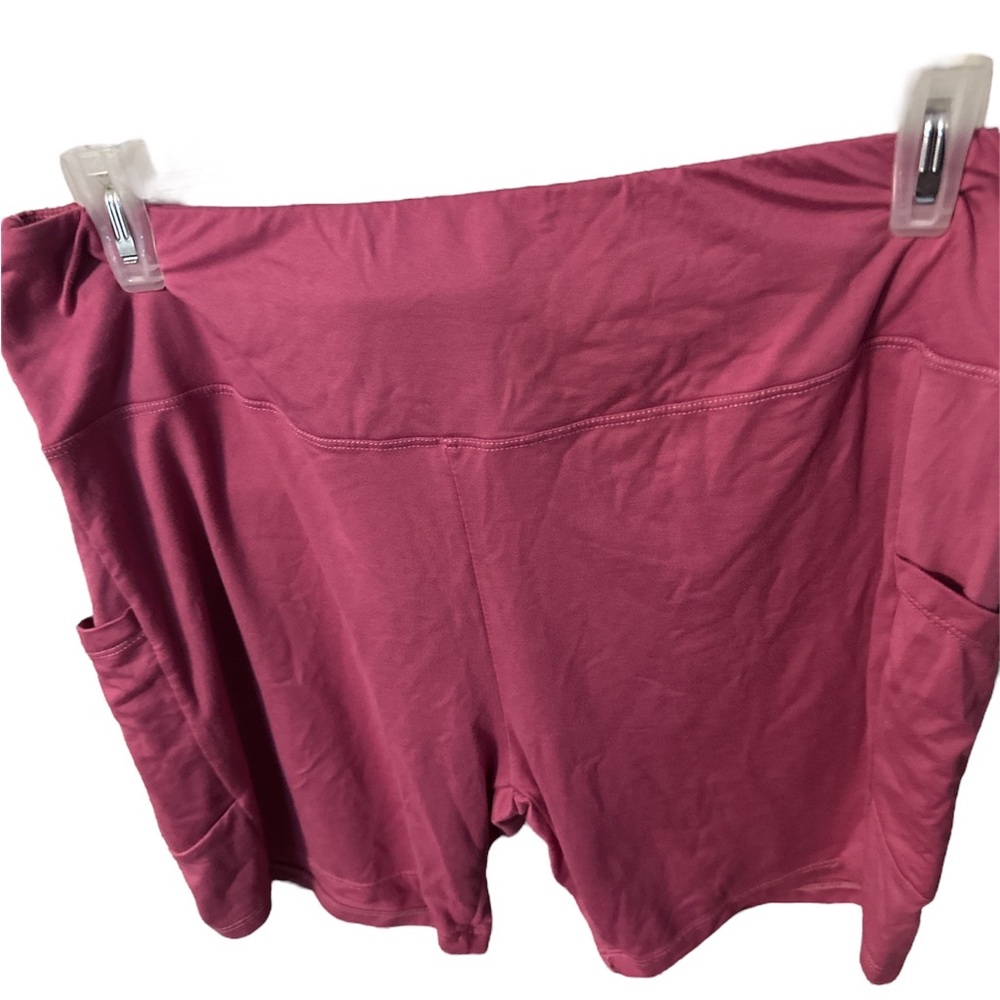 NWOT cali sports pretty pink color soft biker shorts pockets on side size two x